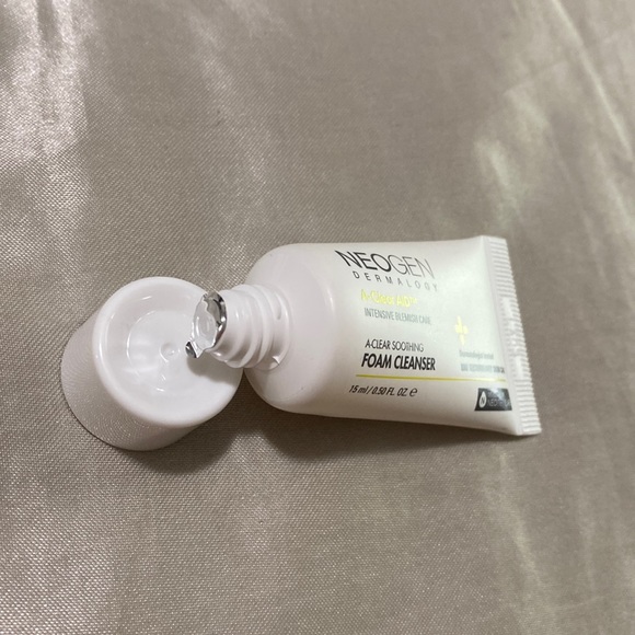 🐆5 Brand new skin care bundle! - Picture 5 of 6